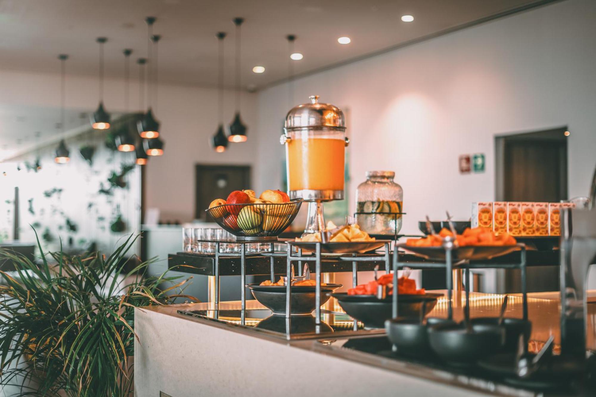 Aken Mind Merida Hotel Bagian luar foto