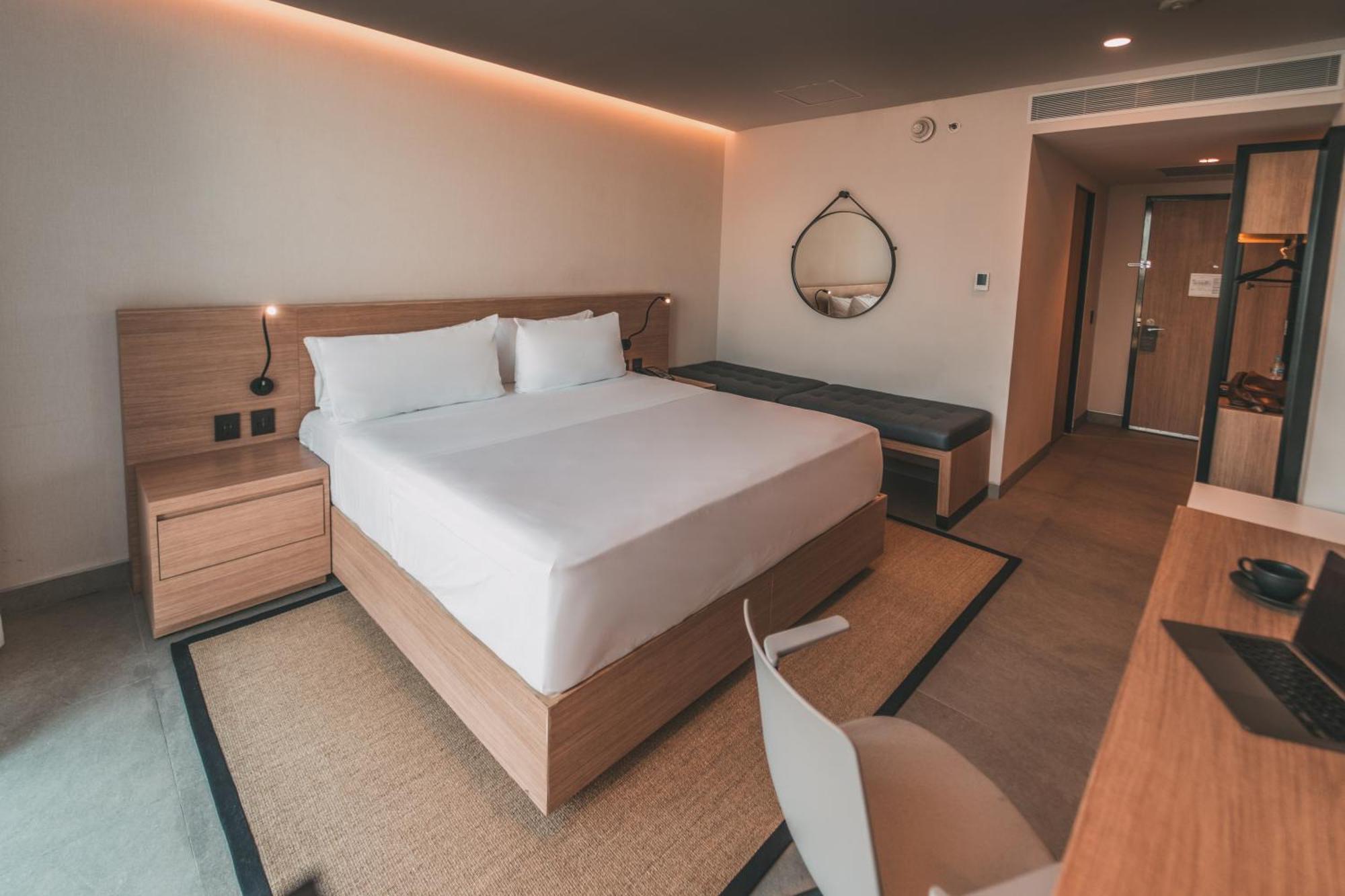 Aken Mind Merida Hotel Bagian luar foto